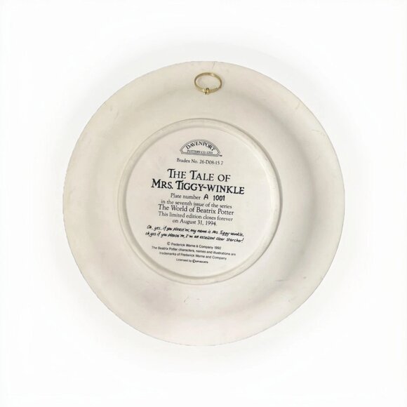 LNIB Potter 3-D Bunny Plates Davenport Choose Miss Piggie Winkle Plate - Picture 2 of 3